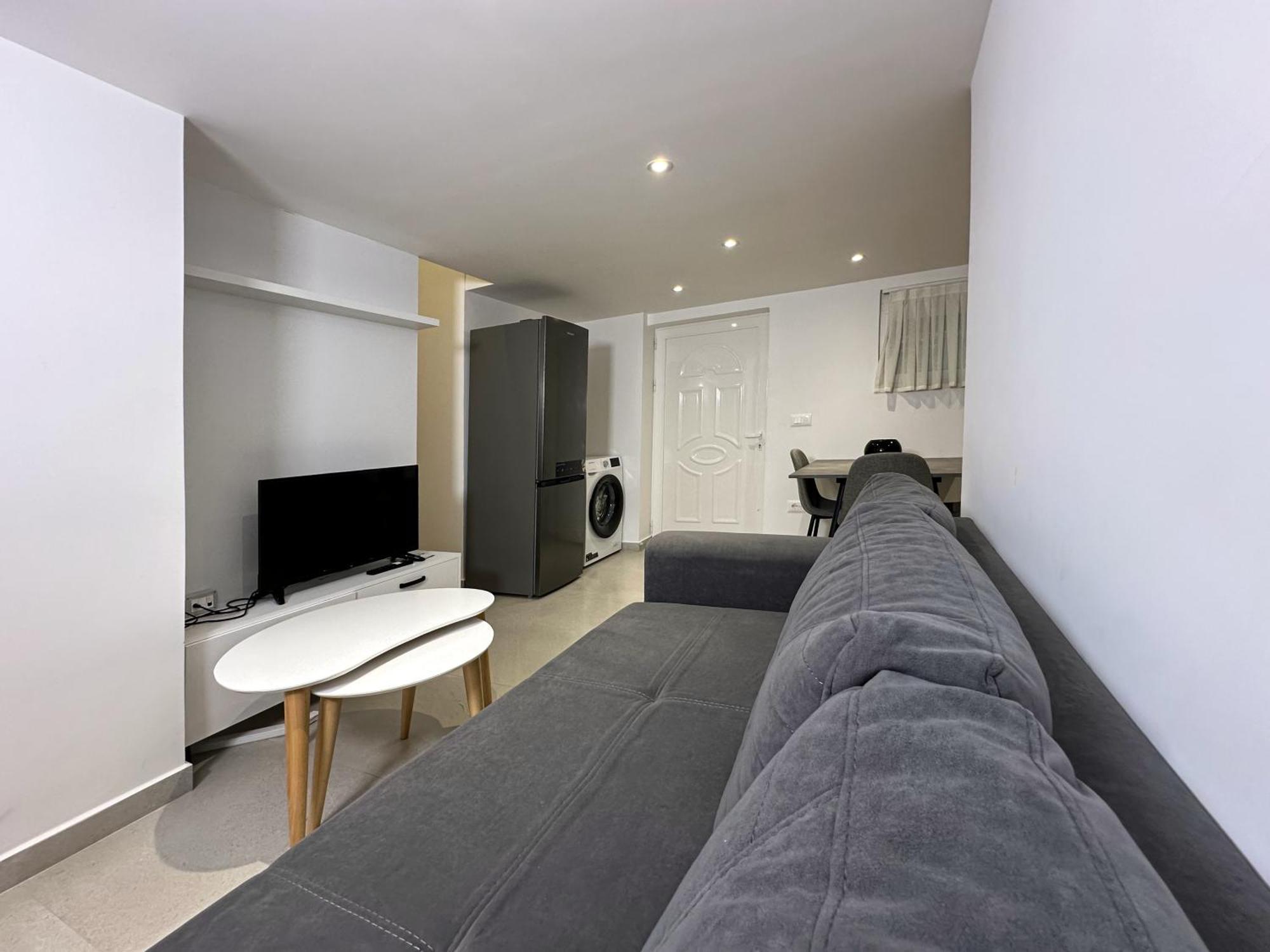 Home Select Tirana 2 Luaran gambar
