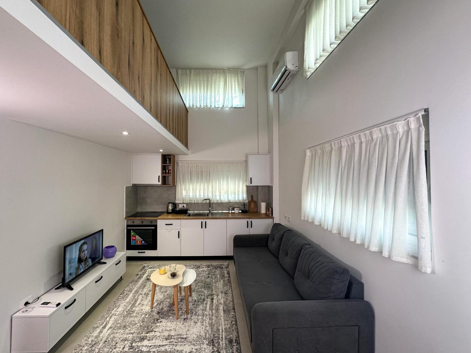 Home Select Tirana 2 Luaran gambar
